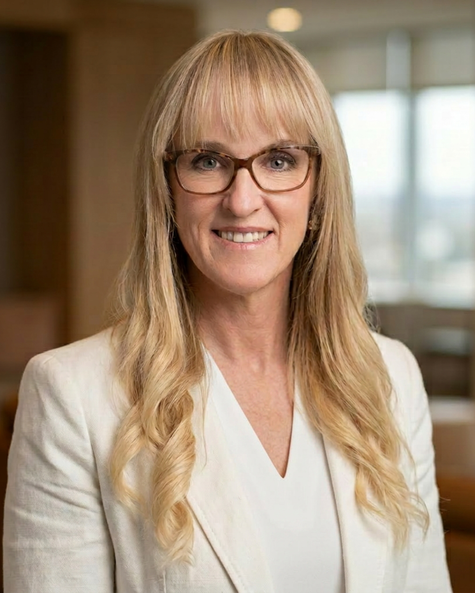 Elizabeth J Wallis